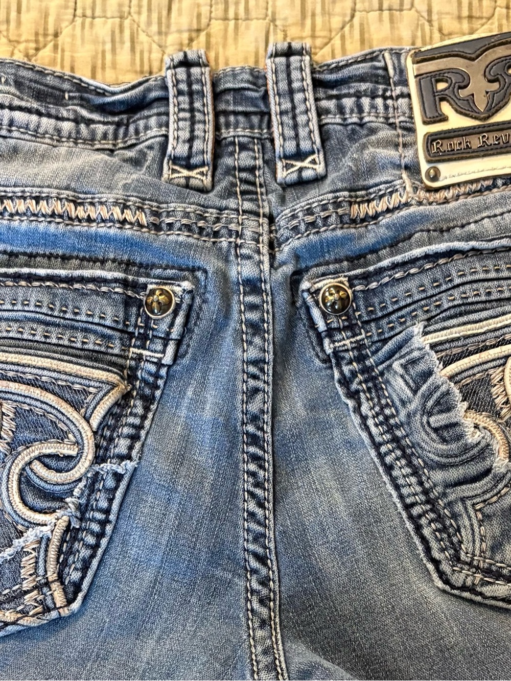 Rock Revival Women's Light Blue Embroidered Denim Jeans Slim Straight 30